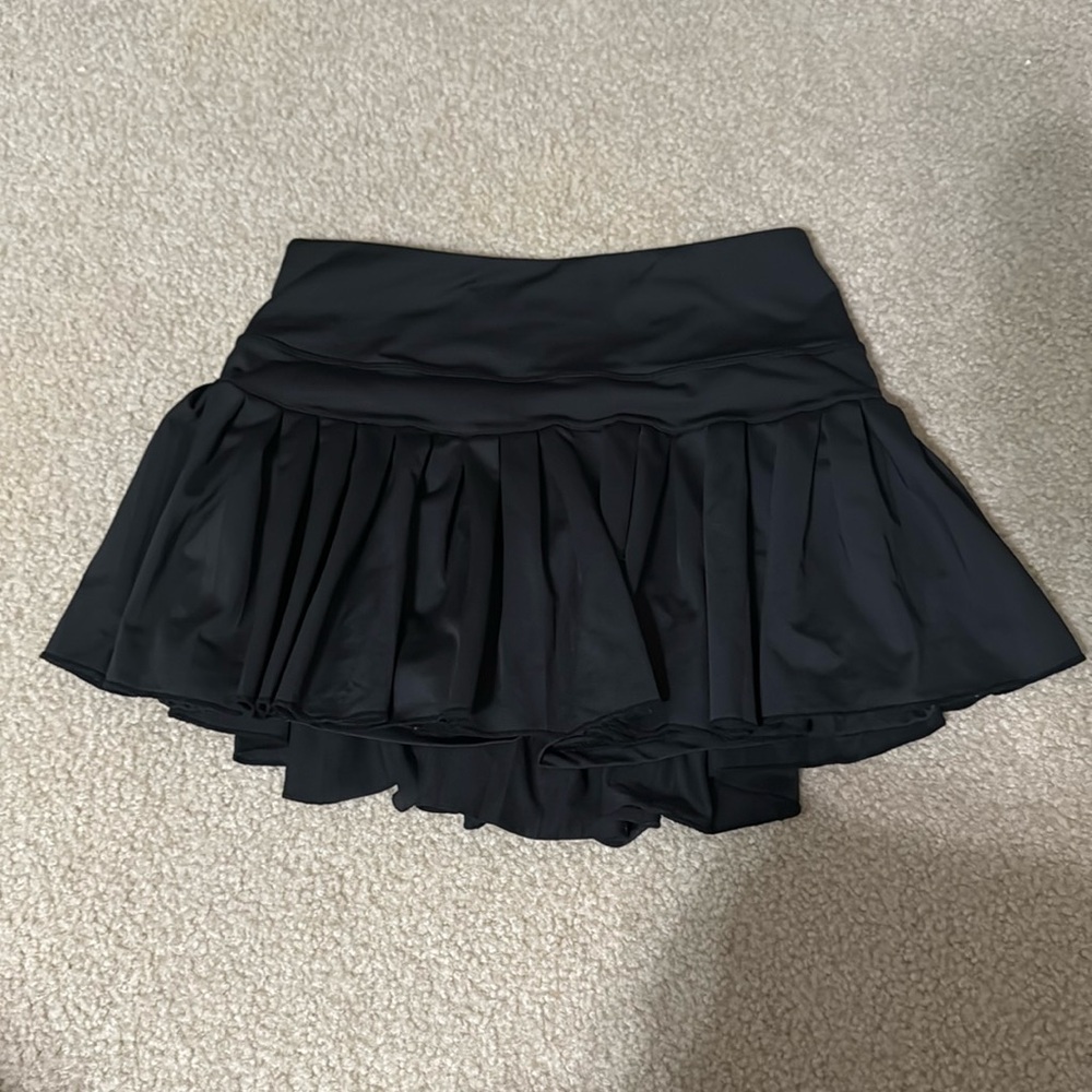 Black gold hinge skirt